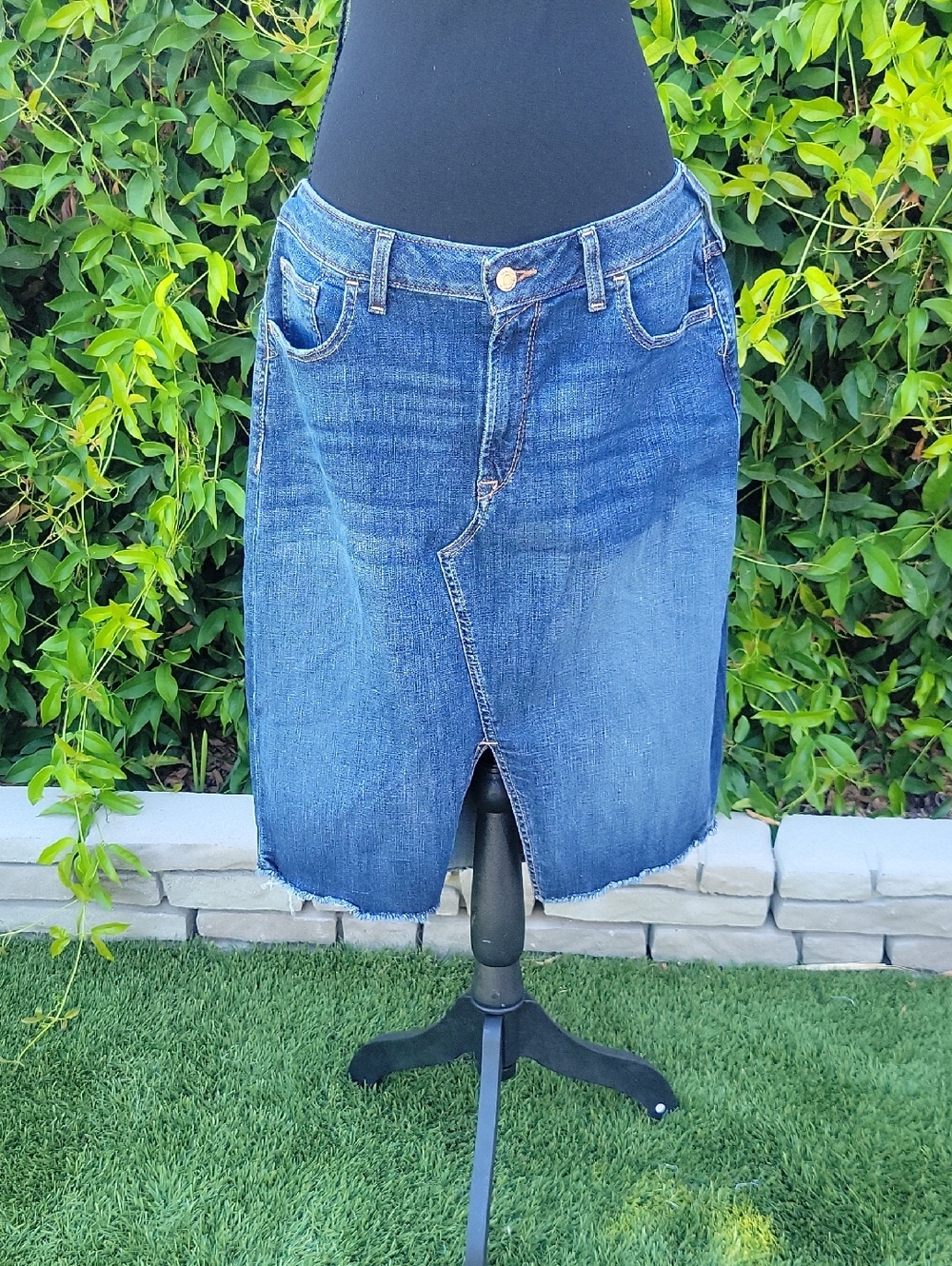 Ariat Blue Denim Jean Skirt with Front Slit 33R